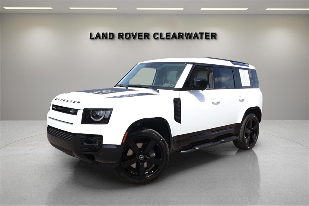 2025 Land Rover Defender X-Dynamic SE's photo