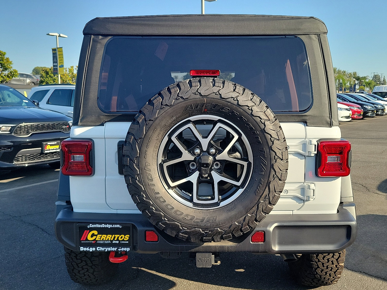 2025 Jeep Wrangler Rubicon photo 14