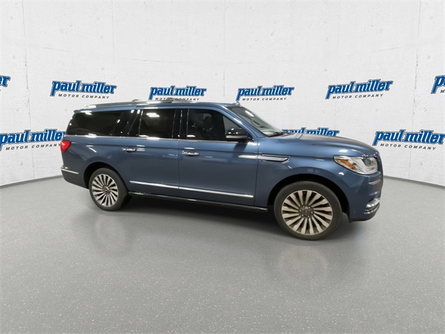 2018 Lincoln Navigator L Reserve photo 2