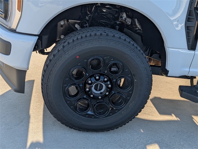 2026 Ford F-250 Lariat photo 4