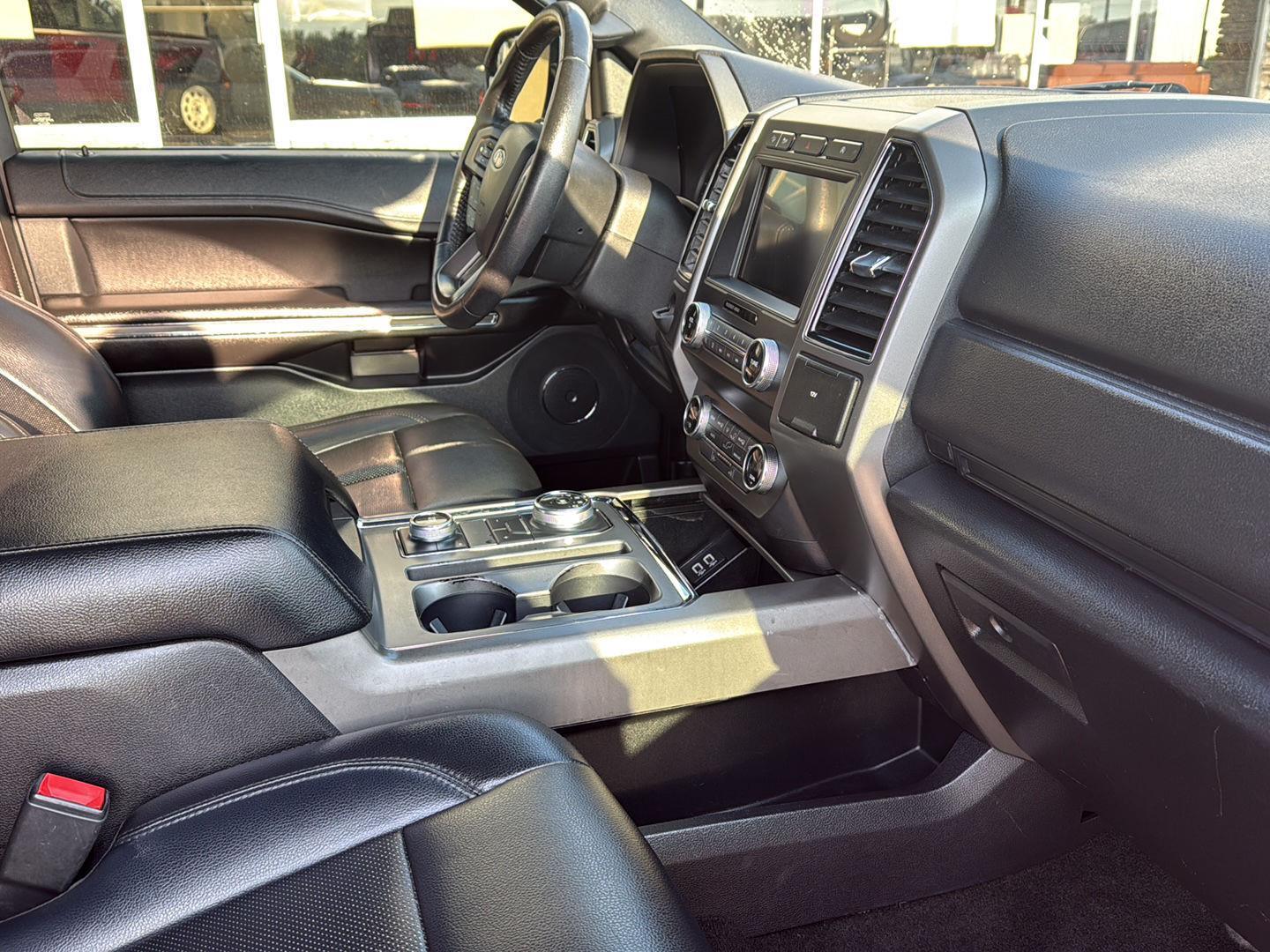 2019 Ford Expedition XLT photo 17