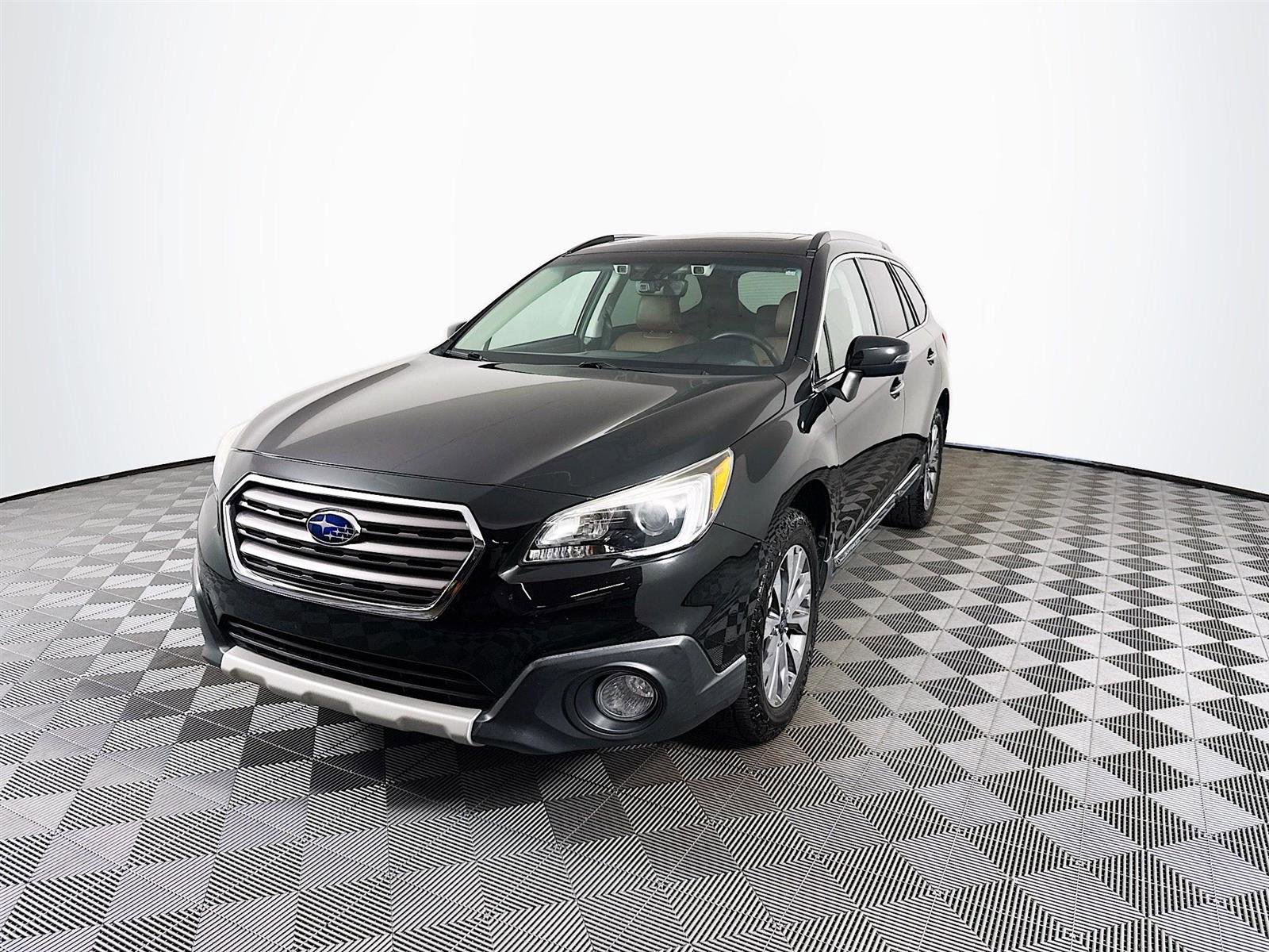 2017 Subaru Outback Touring photo 3