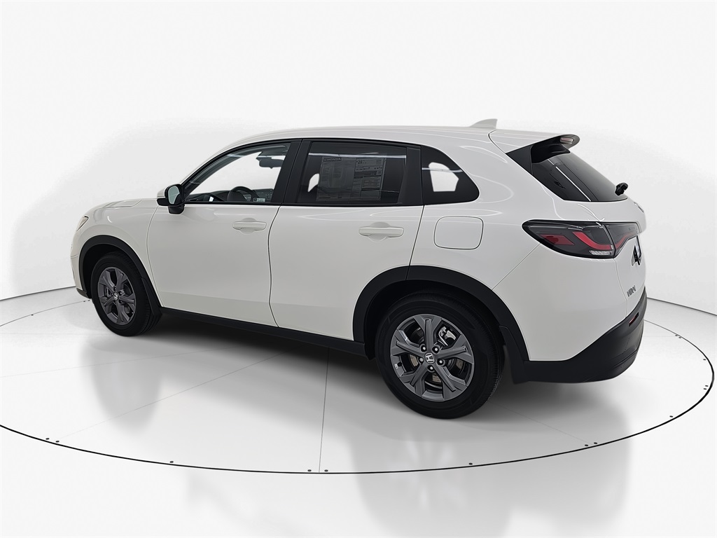 2026 Honda HR-V LX photo 9