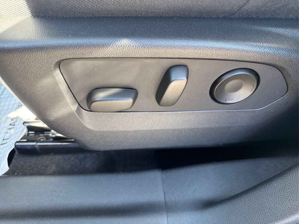 2021 Buick Envision Preferred photo 38