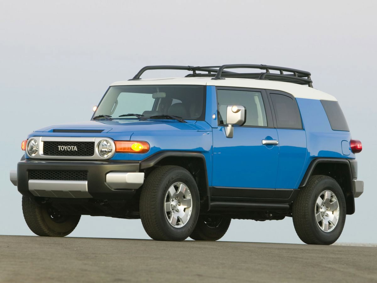 2007 Toyota FJ Cruiser Base's photo