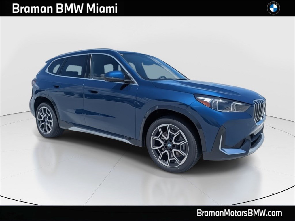 2025 BMW X1 28i's photo