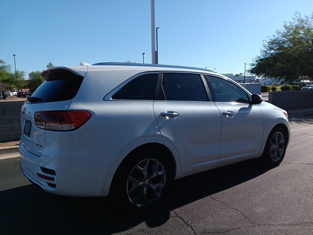 2017 Kia Sorento SX photo 5