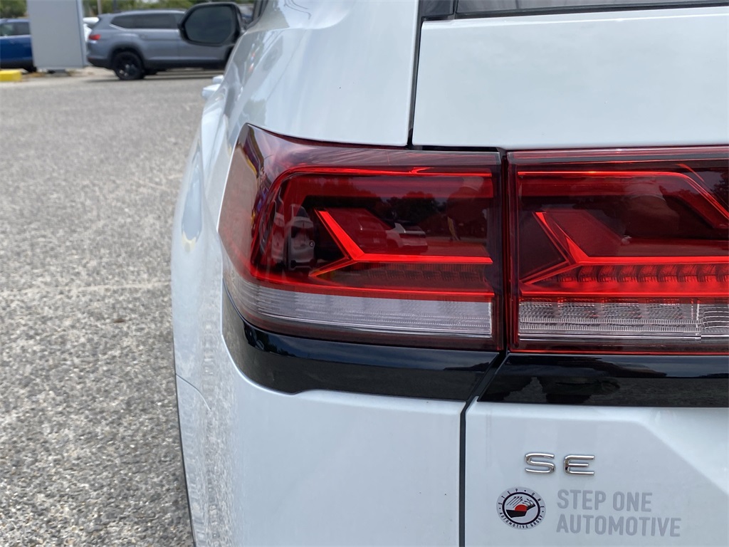 2025 Volkswagen Atlas Peak Edition SE photo 6