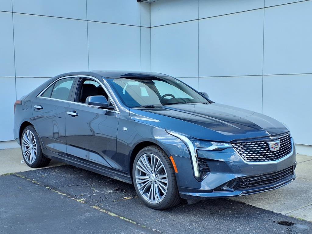 2025 Cadillac CT4