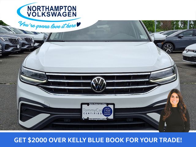 2022 Volkswagen Tiguan SE photo 2
