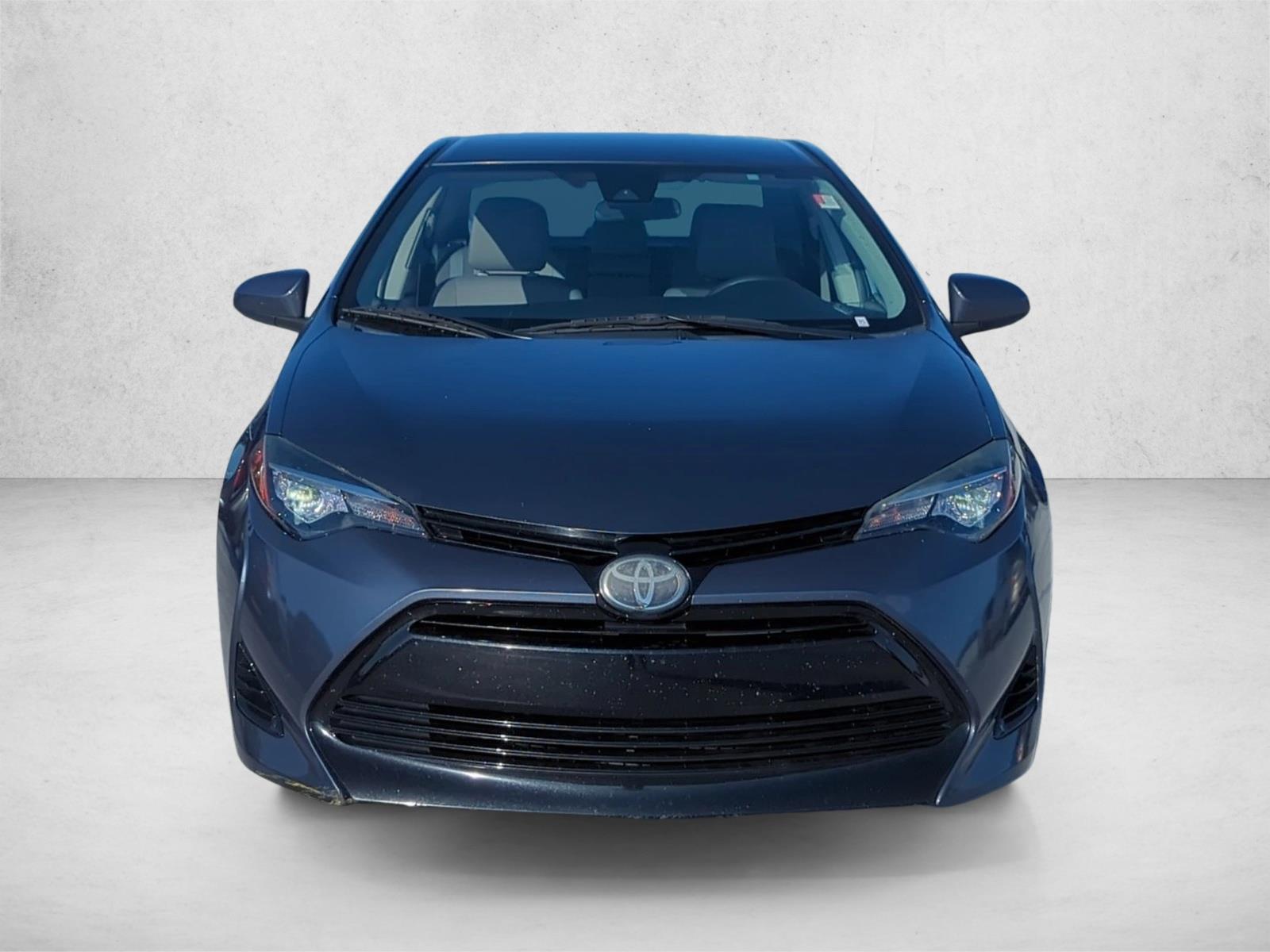 2017 Toyota Corolla L photo 2