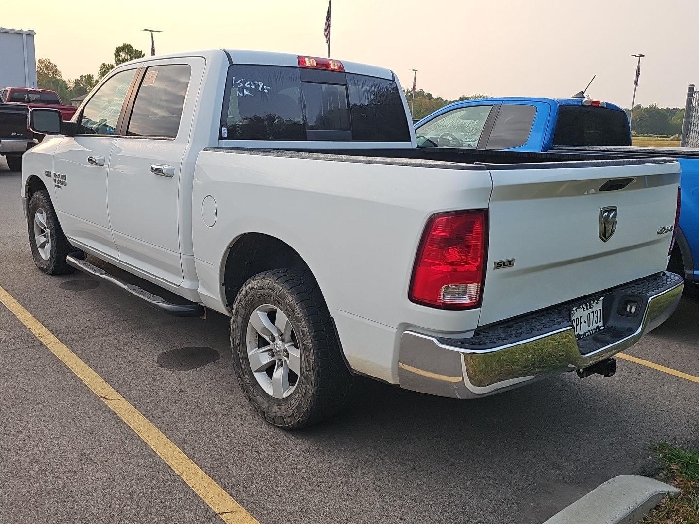 2020 Ram 1500 Classic SLT photo 3