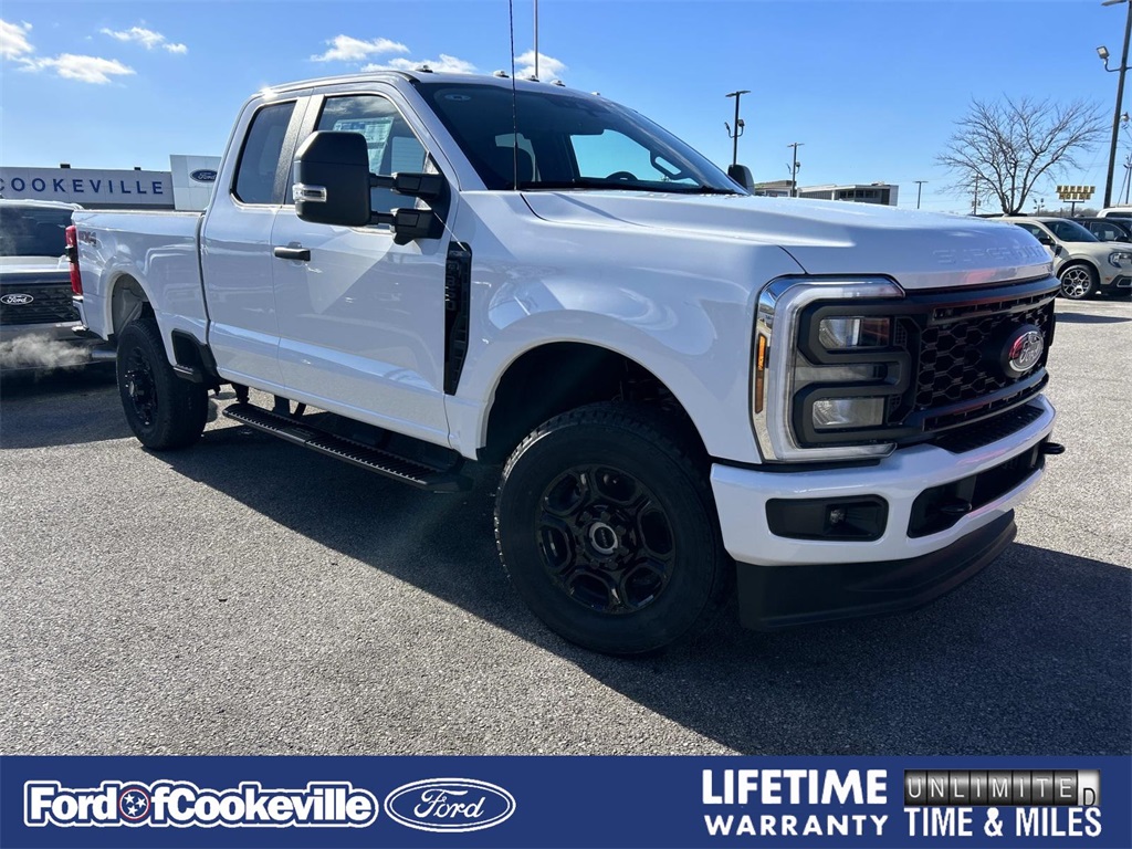 2026 Ford F-350 Super Duty XL's photo