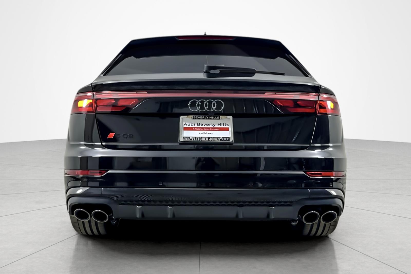 2025 Audi SQ8 Prestige photo 4