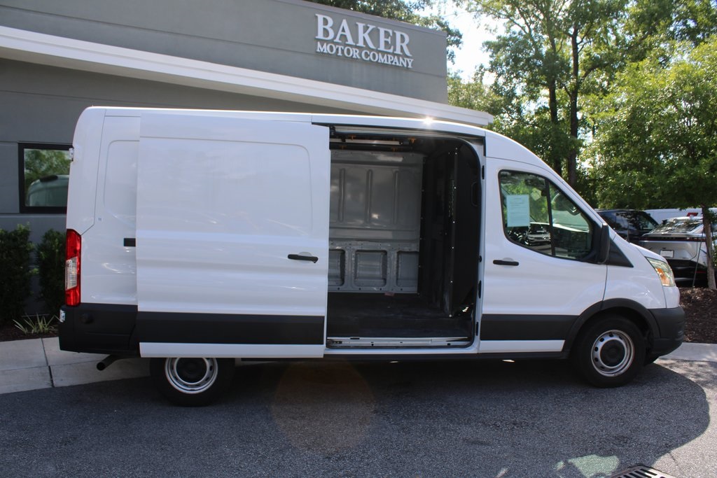 2020 Ford Transit Cargo Van photo 4