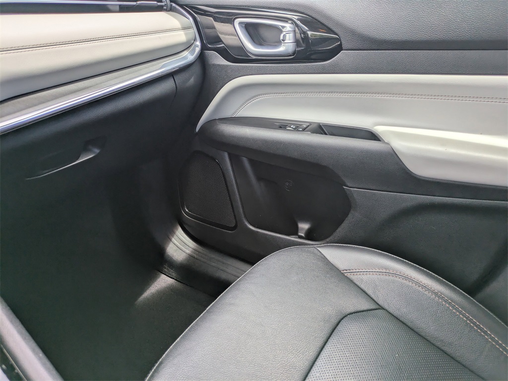 2022 Jeep Compass Limited photo 16