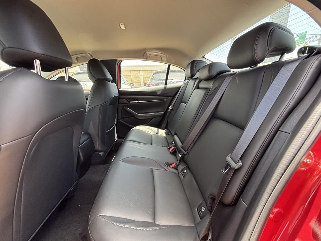 2025 Mazda Mazda3 2.5 Select Sport Base photo 17