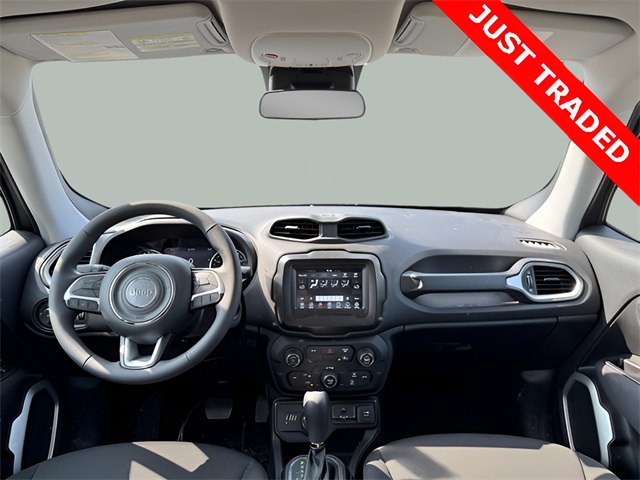 2021 Jeep Renegade Latitude photo 4