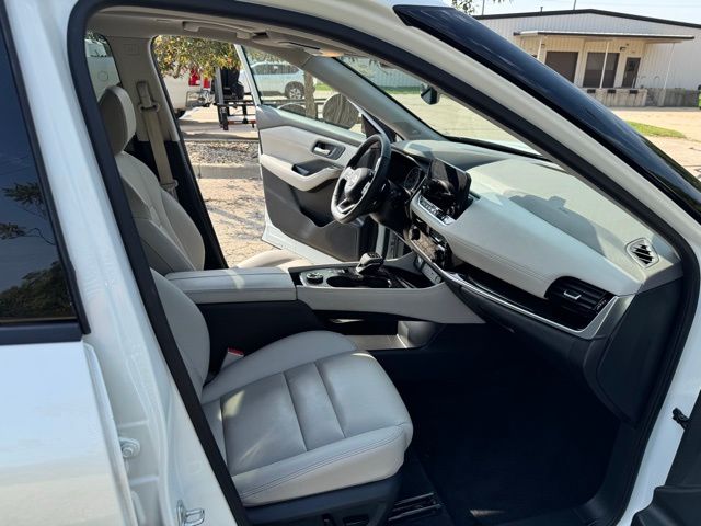2023 Nissan Rogue SL photo 23