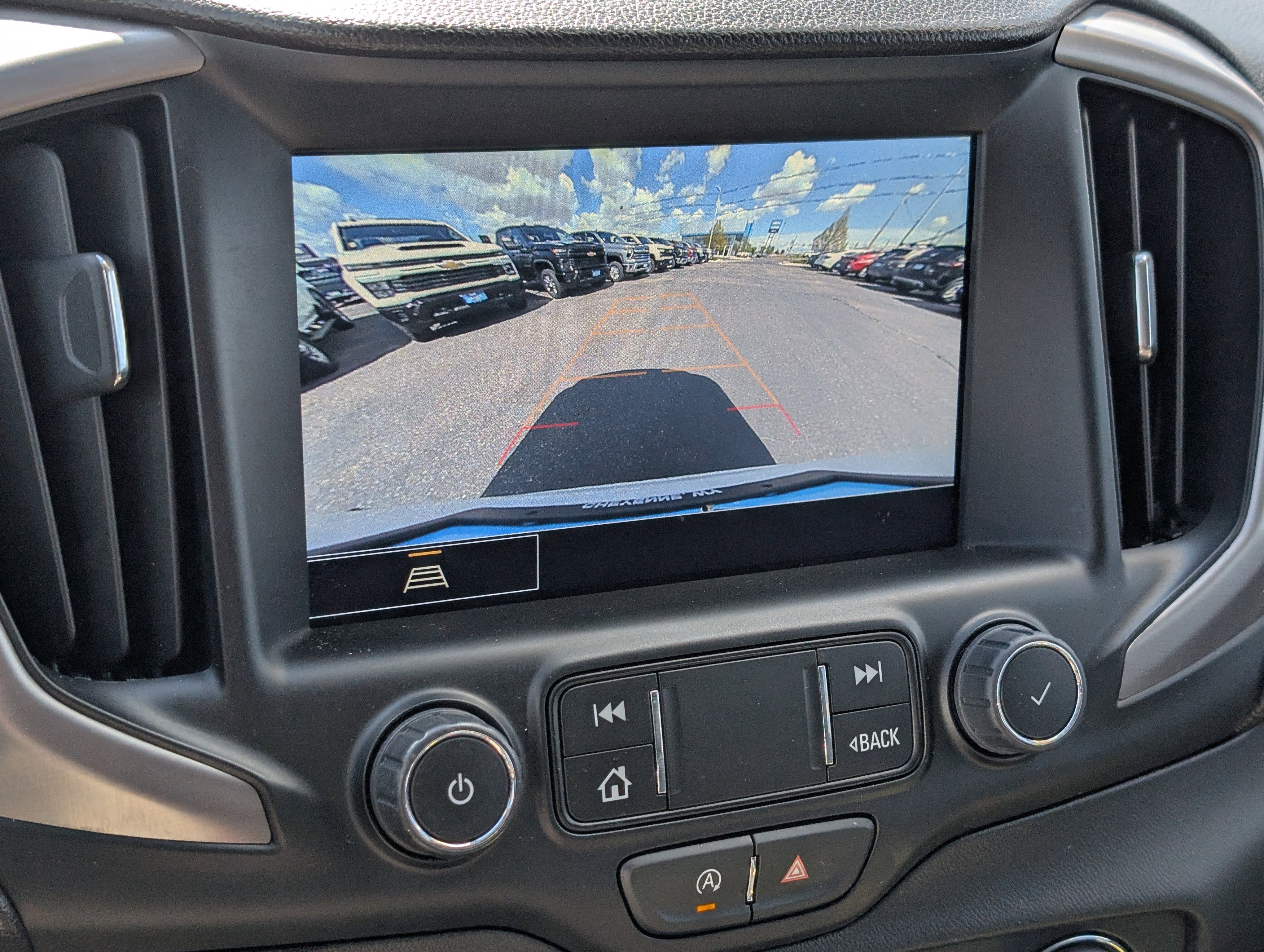 Used 2023 Summit White GMC AT4 image 30