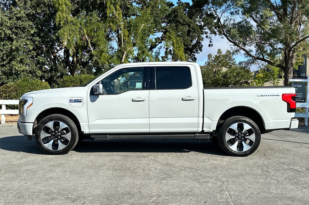 2024 Ford F-150 Lightning Platinum photo 6