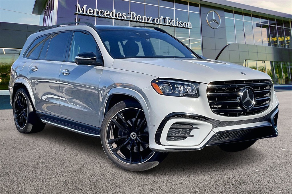 2024 Mercedes-Benz GLS Base's photo