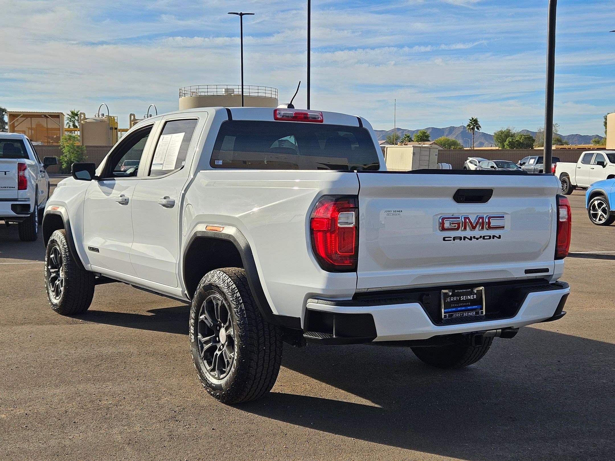 2024 Gmc Canyon Elevation photo 3