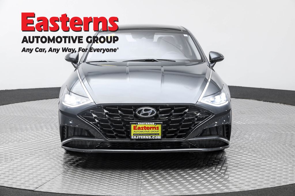 2023 Hyundai Sonata SEL photo 2
