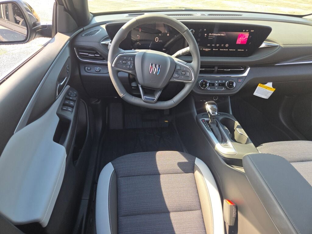 2025 Buick Envista Preferred photo 18