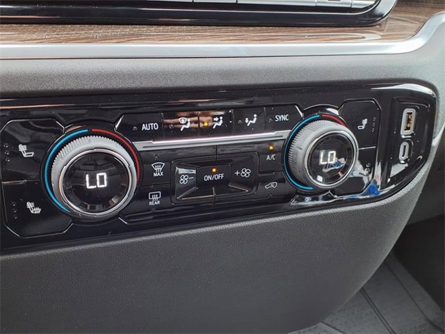 2025 Chevrolet Silverado 1500 LT photo 18