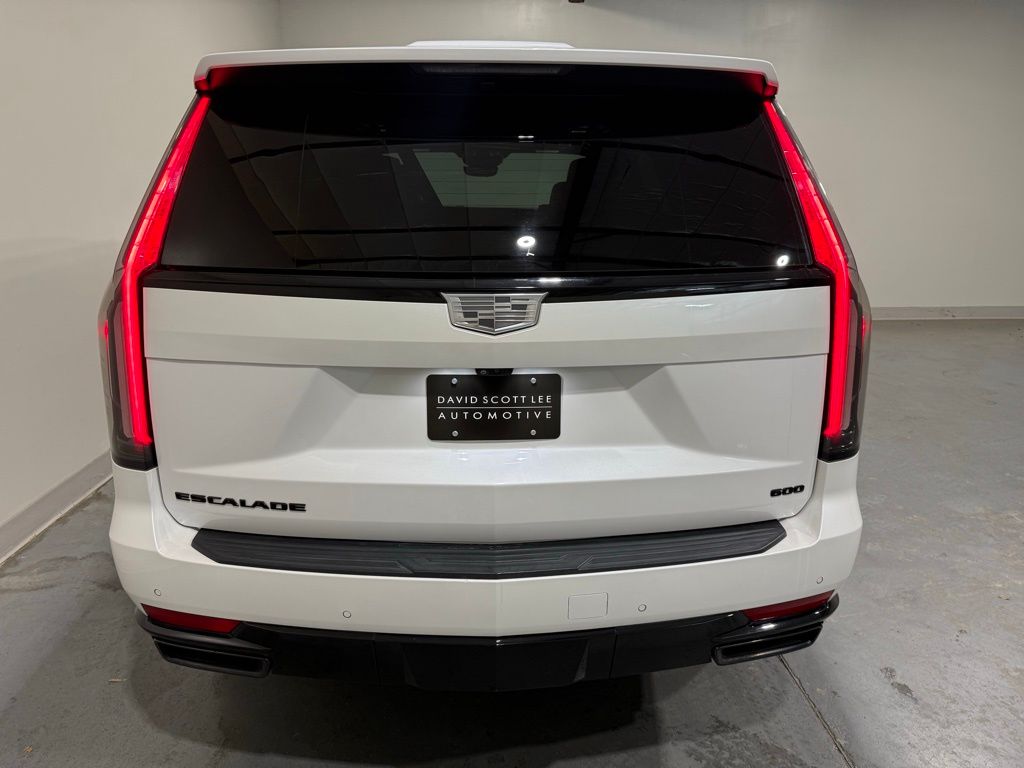 2022 Cadillac Escalade Sport photo 3