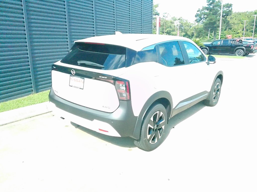 2025 Nissan Kicks SV photo 3