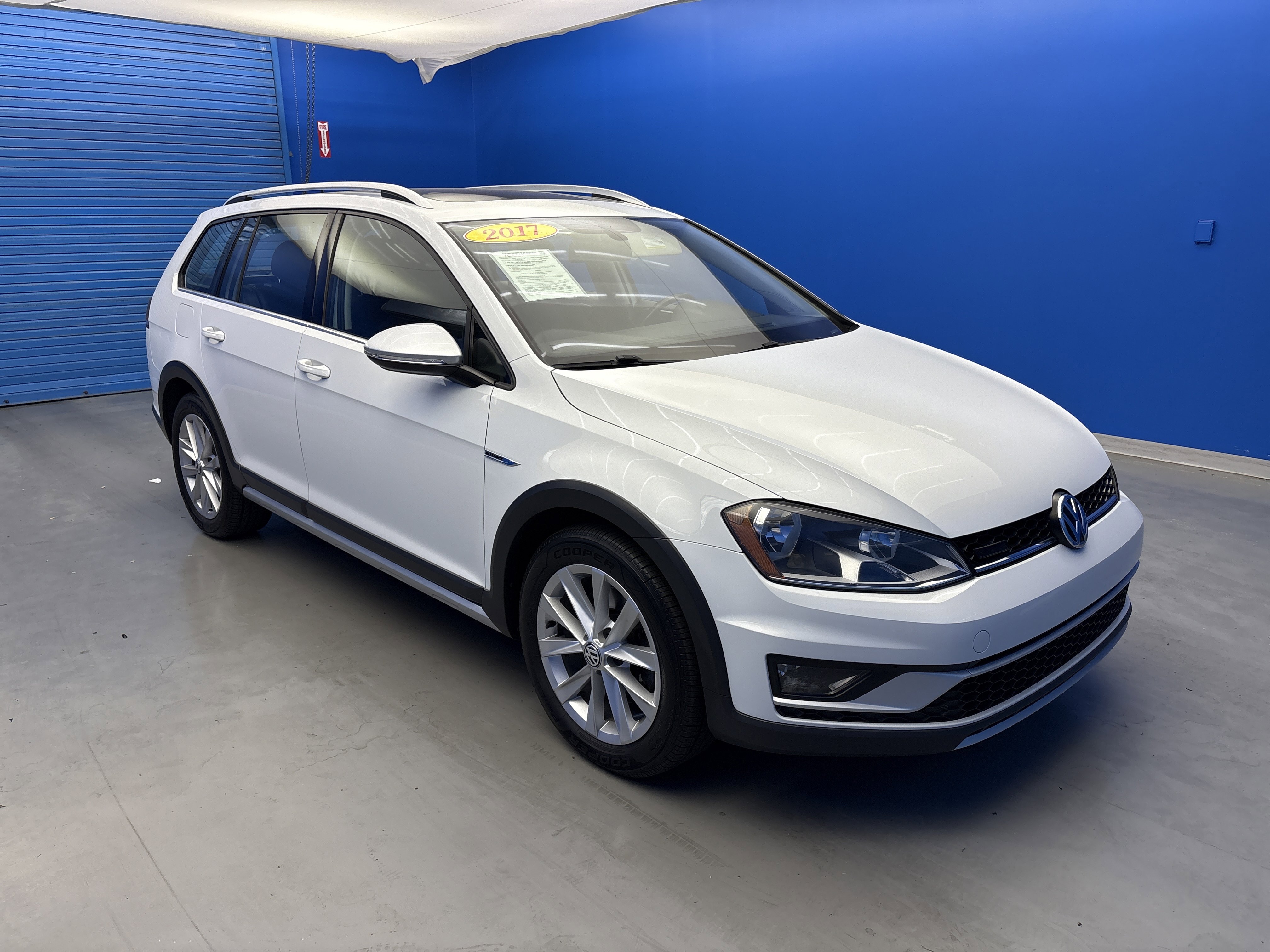 Used 2017 Volkswagen Golf Alltrack Alltrack SE with VIN 3VWH17AUXHM502191 for sale in Jeffersontown, KY
