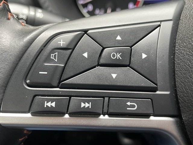 2022 Nissan Sentra SR photo 17