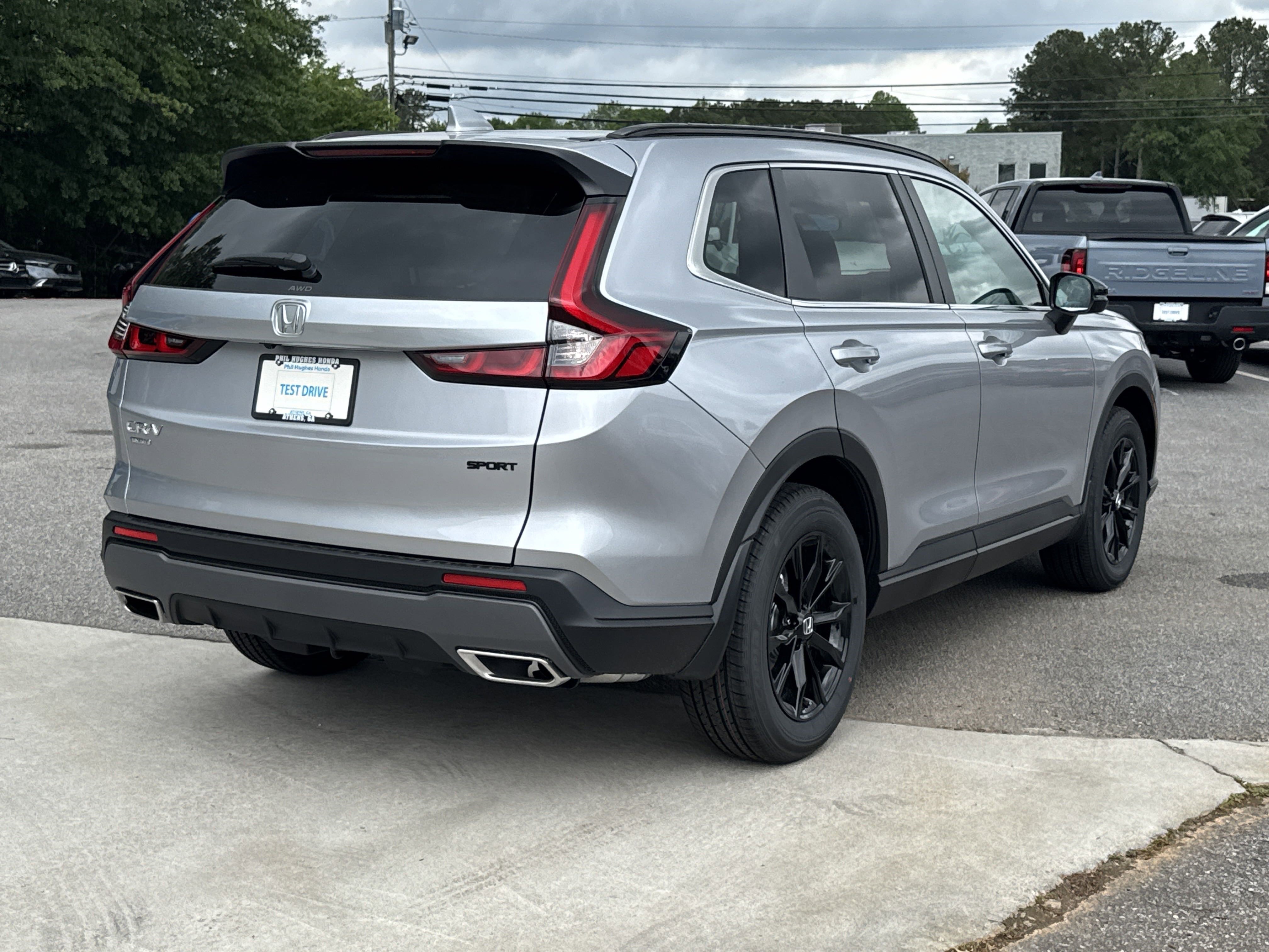 2025 Honda CR-V Hybrid Sport photo 4