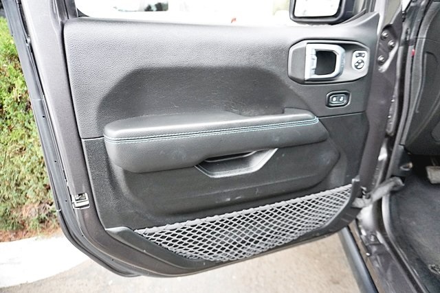 Used 2021 Gray Jeep Unlimited Rubicon 4xe image 23