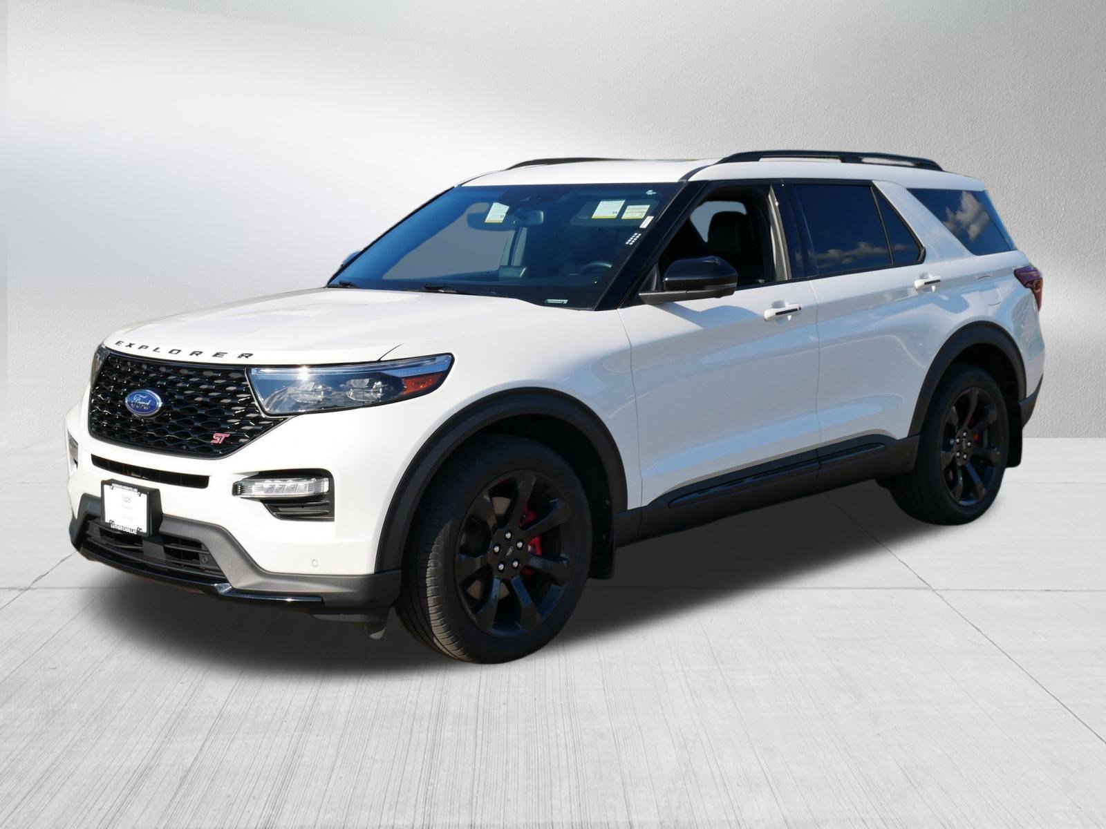 2023 Ford Explorer ST photo 3