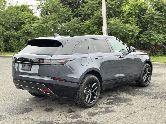 2026 Land Rover Range Rover Velar SE photo 2