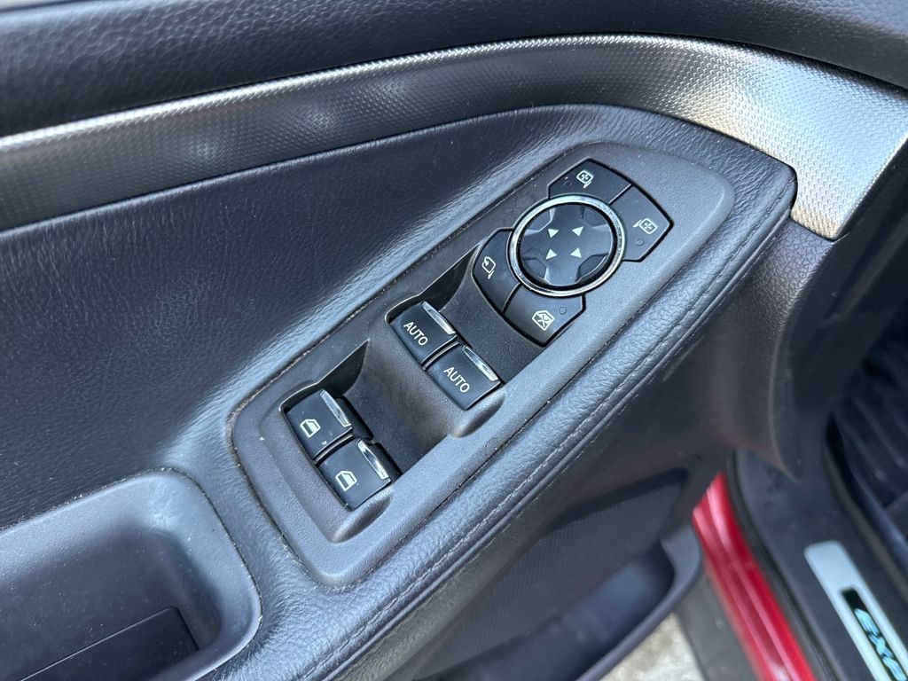 2015 Ford Explorer Sport photo 14