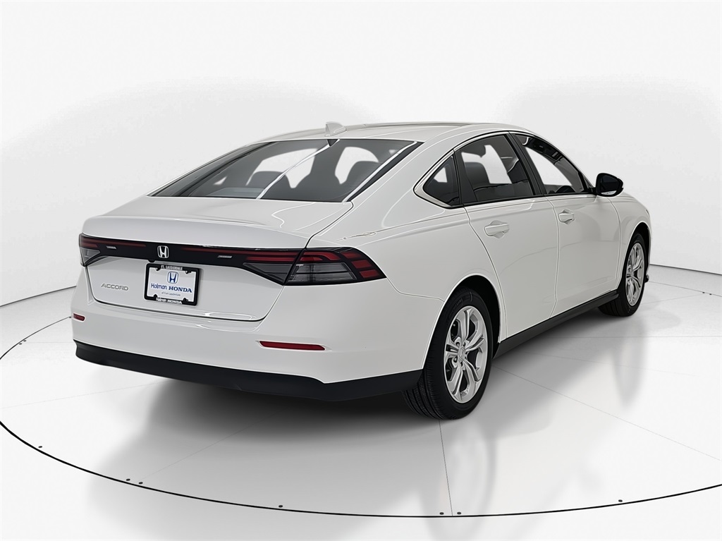2025 Honda Accord LX photo 6