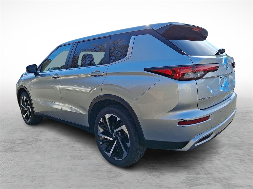 2024 Mitsubishi Outlander SE Ralliart photo 4