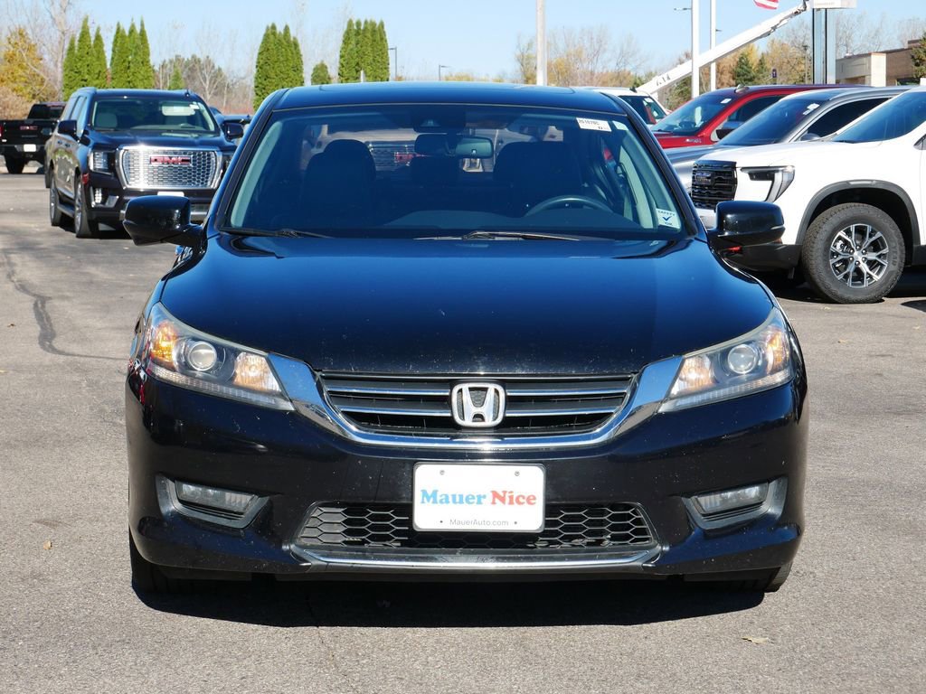 Used 2015 Honda Accord EX-L with VIN 1HGCR2F82FA238741 for sale in Inver Grove Heights, Minnesota