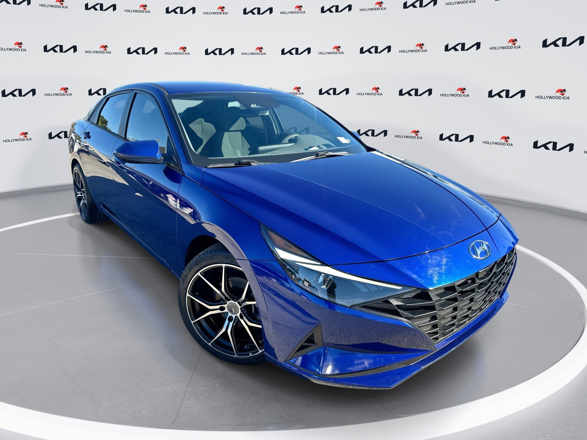 2021 Hyundai Elantra SEL's photo