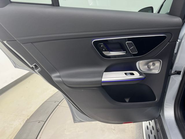 2025 Mercedes Benz GLC 300 photo 36