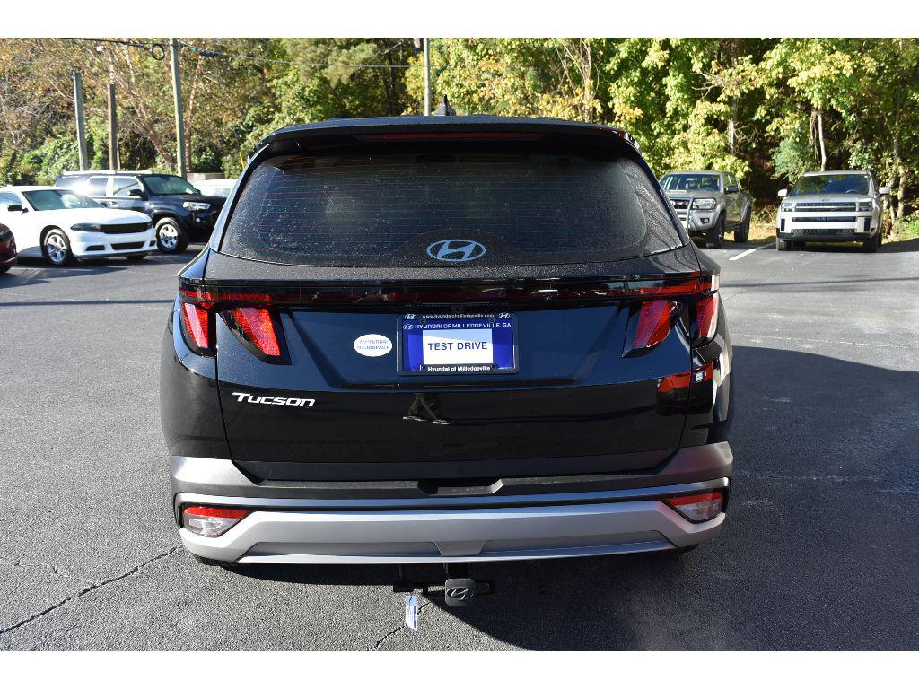 2026 Hyundai Tucson SE photo 3
