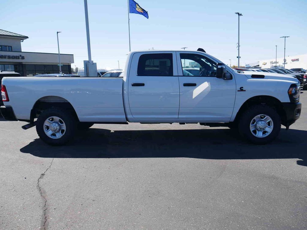 2024 Ram 3500 Tradesman photo 19