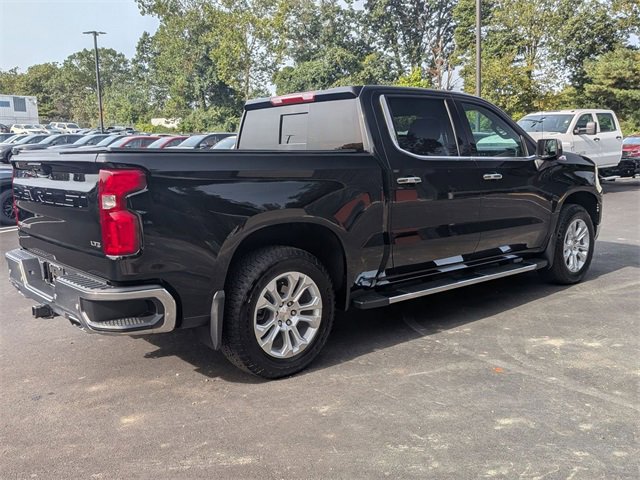 2023 Chevrolet Silverado 1500 LTZ photo 3