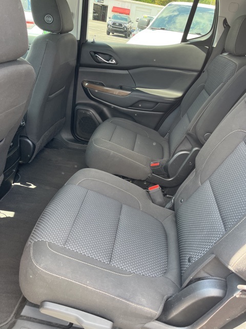 2023 Gmc Acadia SLE photo 3