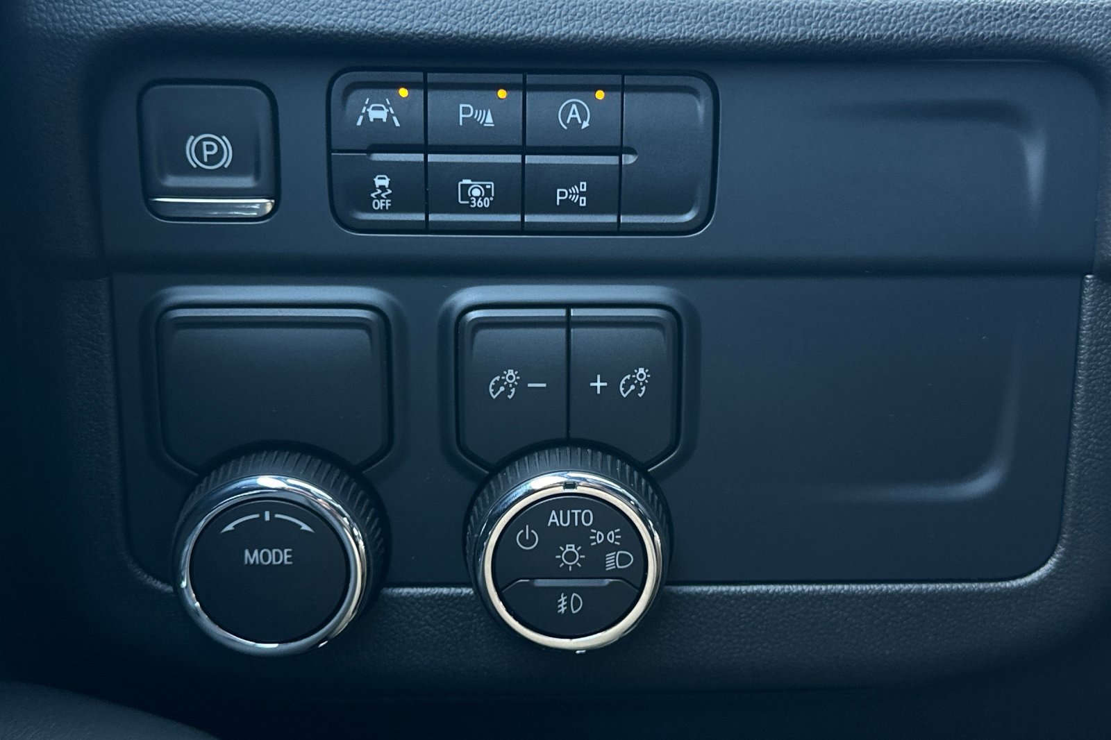 2026 Chevrolet Tahoe High Country photo 27