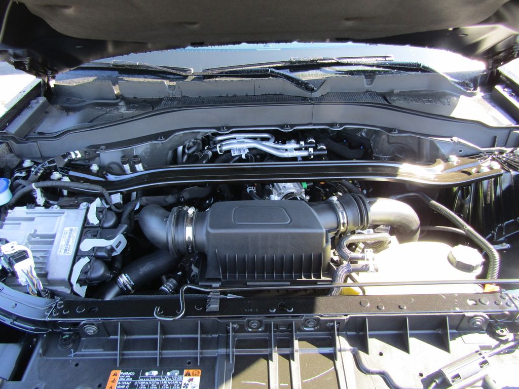 2025 Ford Explorer Platinum photo 33